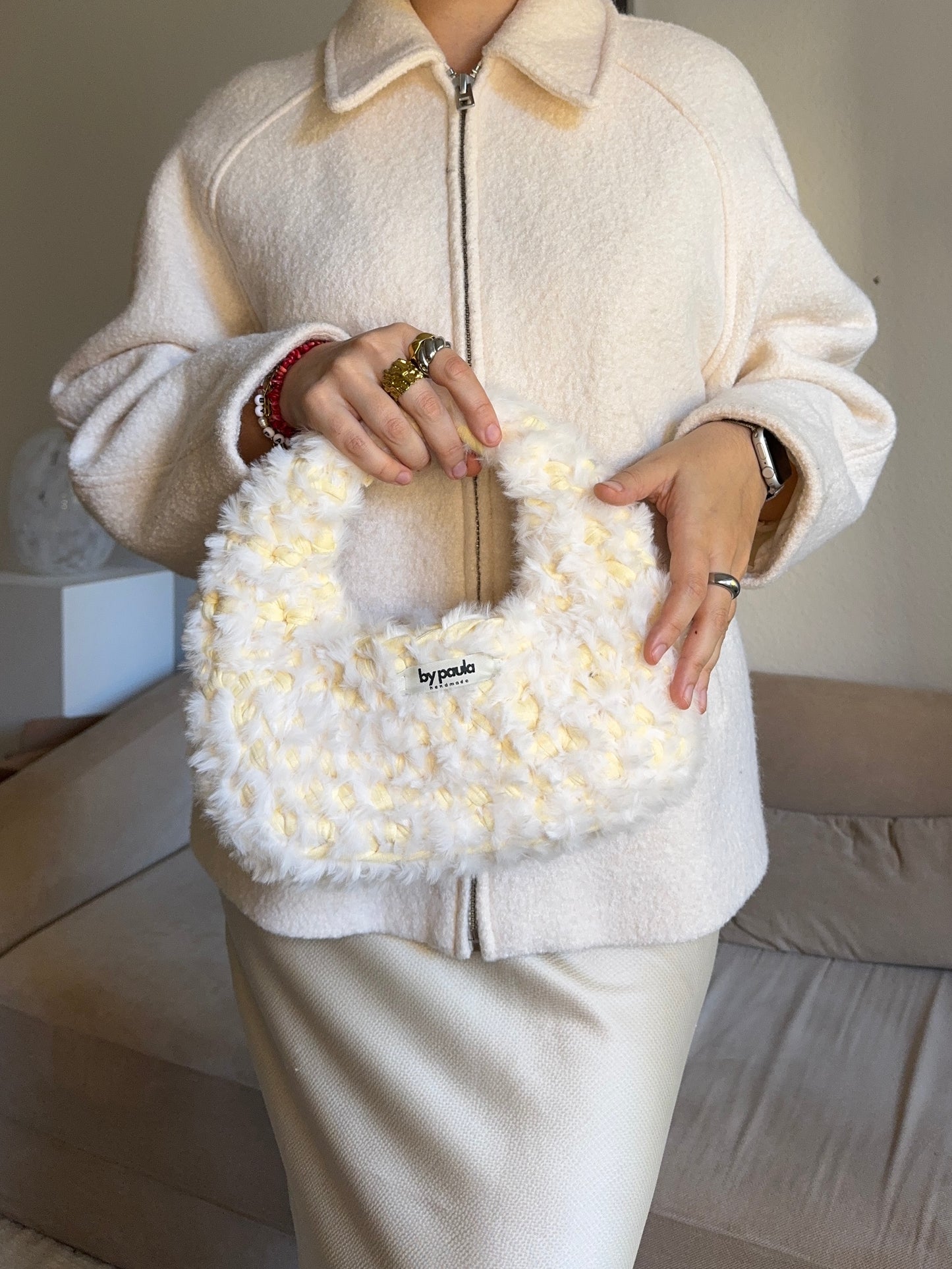 MILA Cloud M in butteryellow x snow