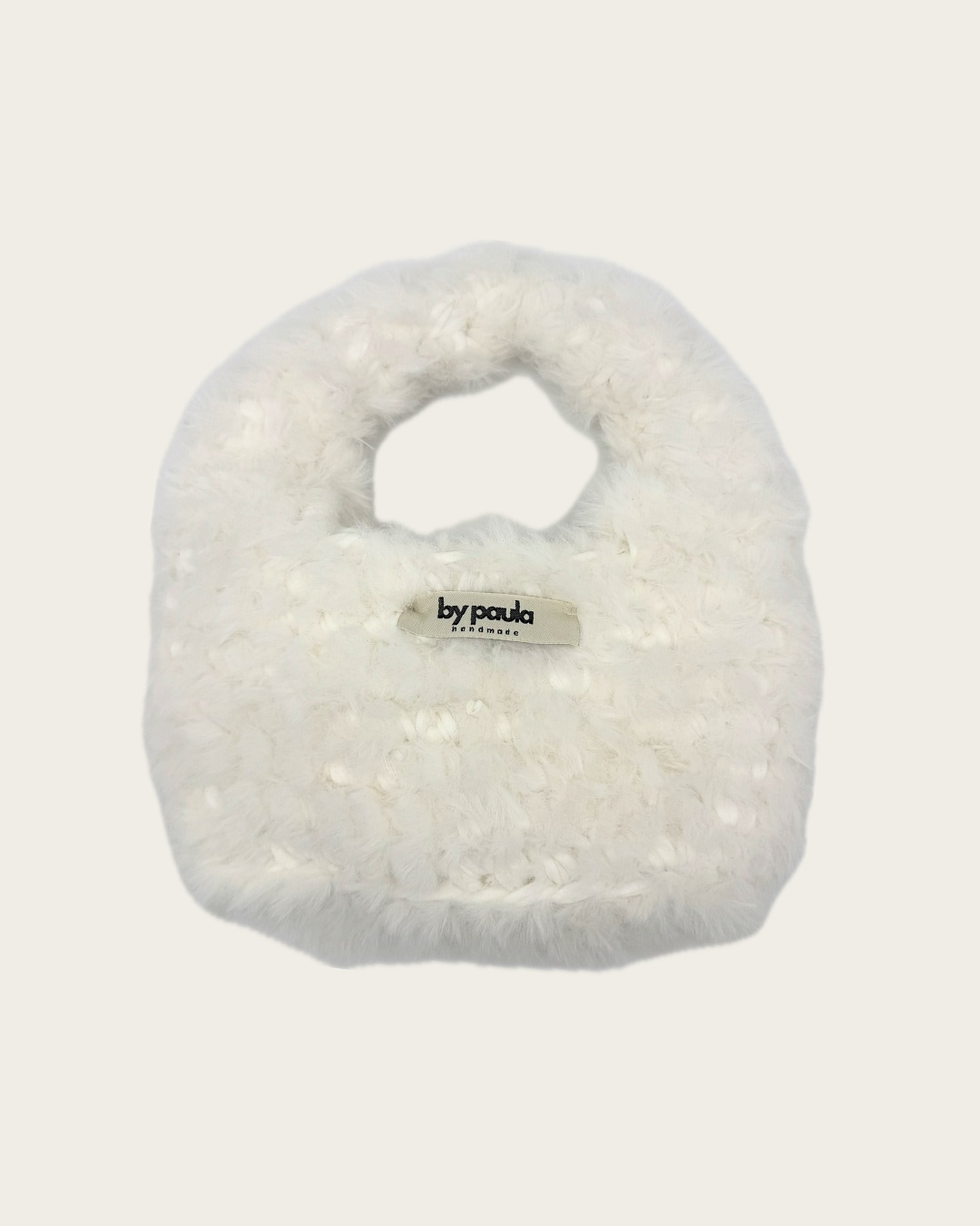 MILA Cloud S in Snow