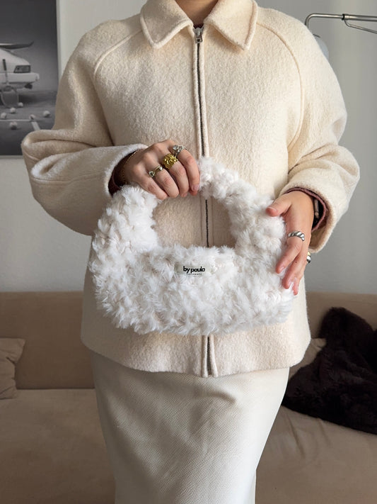 MILA Cloud M in Snow